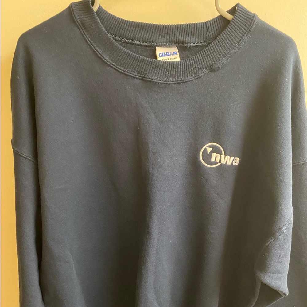 XL Northwest Airlines Navy Pullover Sweater